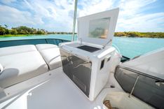 Купить яхту Sarah Jane в Shestakov Yacht Sales