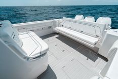 Лучшая цена на 40 2022 Intrepid 40