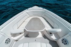 Стоимость яхты 40 2022 Intrepid - Intrepid