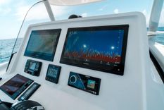 Купить яхту 40 2022 Intrepid 407 Nomad FE в Shestakov Yacht Sales