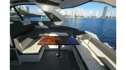 the best price on AMIRA CHIDA 42