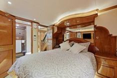 best yacht sales deals FOOTLOOSE - Cheoy Lee