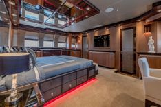 Buy a yacht EQUITY - PALMER JOHNSON