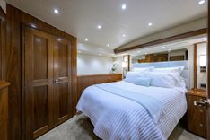SPECULATOR 92 Enclosed Flybridge yacht sale