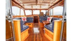 Sapphire II - Hinckley
