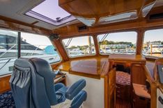 Beatrice - Hinckley yacht sale