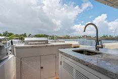 best yacht sales deals South C's - Ocean Alexander
