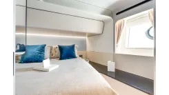 27 METRI 88 yacht sale