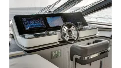 Buy a 27 METRI 88 at Shestakov Yacht Sales