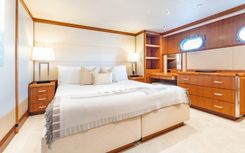 Купить яхту SEA CLASS в Shestakov Yacht Sales