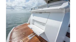 Buy a yacht DULZURA - Sunseeker