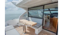 Buy a yacht DULZURA - Sunseeker