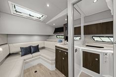 the best price on Lady Champagne II - Formula Boats