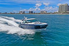 Lady Champagne II - Formula Boats