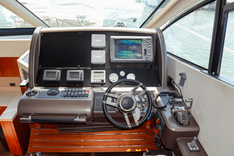 Купить яхту SERENO MANHATTAN 53 в Shestakov Yacht Sales