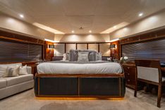 the best price on Oasis (Copy) 95 Motor Yacht