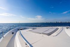 best yacht sales deals Oasis (Copy) 2010