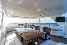 Buy a yacht Oasis (Copy) 2010