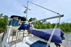 Buy a TUMBLEWEED - GRAND BANKS MARINE at Shestakov Yacht Sales