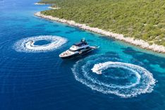 the best price on BELLA LUNA 86