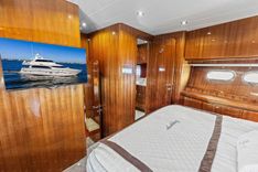 Buy a yacht BABE - Horizon Yachts