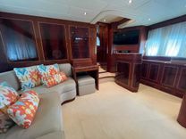 the best price on Mangusta 72 2001
