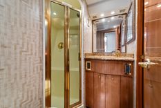 Buy a Après at Shestakov Yacht Sales