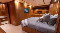 Buy a yacht LOSAND