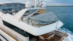 the best price on LOSAND 82