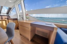 Buy a DOROTHY ANN - PERSHING at Shestakov Yacht Sales