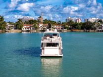 best yacht sales deals Azimut Grande 27