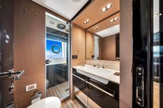 Buy a Azimut Grande 27 Grande 27M at Shestakov Yacht Sales