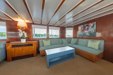 INNISFAIL Trumpy Fantail Houseboat price
