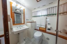 the best price on INNISFAIL 91