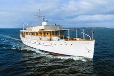 INNISFAIL Trumpy Fantail Houseboat yacht sale