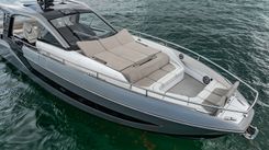 Купить QUATTRO CAVALLI - Azimut Yachts