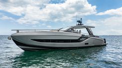 Купить яхту QUATTRO CAVALLI - Azimut Yachts в Shestakov Yacht Sales
