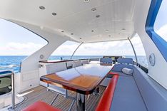 Купить яхту Lazzara в Shestakov Yacht Sales