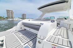 NA 33 yacht sale