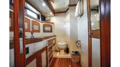 Buy a yacht THE GARLIC