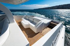 best yacht sales deals WHITE & SILVER 85