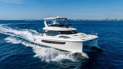 Buy a yacht Aquila 44 Yacht 2013