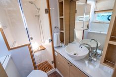 best yacht sales deals Aquila 44 Yacht 44