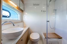 Aquila 44 Yacht yacht sale