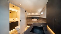Buy a 21 SUMMER - VANQUISH YACHTS at Shestakov Yacht Sales