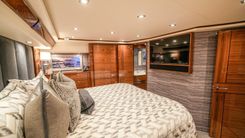 FREE SPOOL 72 CONVERTIBLE yacht sale