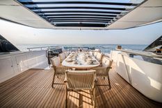MAJESTY 100 TERRACE - Majesty Yachts