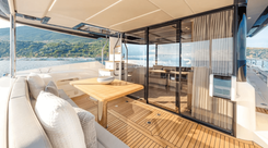 the best price on PEARL 1 52