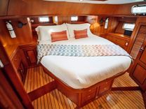 Buy a FREE RANGE - HYLAS at Shestakov Yacht Sales