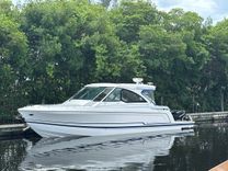 the best price on Formula 380 SSC OB
